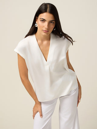 BIAŁA BLUZKA Z DEKOLDEM W SZPIC